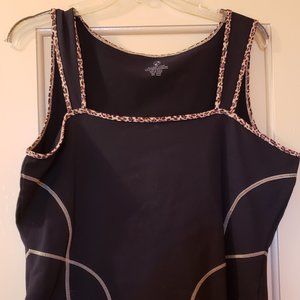 Black sleeveless top trimmed in leopard Size Large